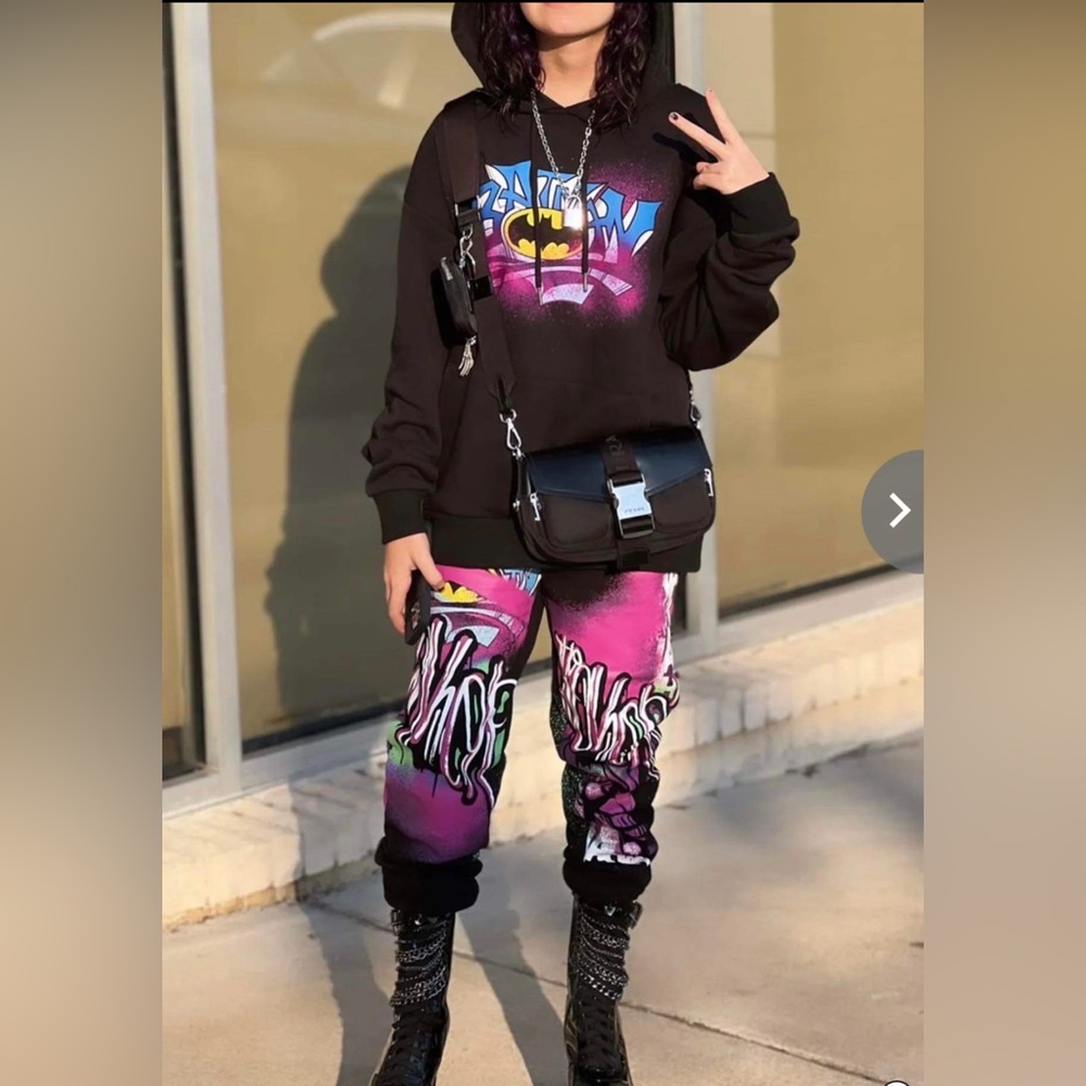 Black Hoodie & Pink Graphic Jogger Set - Women's Streetwear